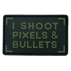 Нашивка, патч "I SHOOT PIXELS AND BULLETS" ПВХ тактическая с липучкой.