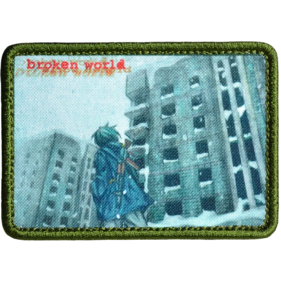 Нашивка, патч "Broken World" тактическая с липучкой.